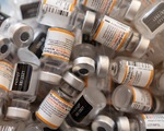 Dịch bệnh cải thiện, EU muốn cắt giảm vắc xin đặt mua từ Pfizer