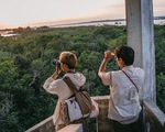 Về Huế khám phá thiên nhiên nguyên bản, phố cổ ven sông mùa lễ hội