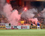 V-League 2022 trở lại: Ngăn pháo sáng, hạn chế sai sót trọng tài