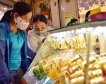 Giá vàng miếng SJC tại Hà Nội ‘rẻ’ hơn tại TP.HCM 800.000 đồng/lượng