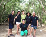 Cô hướng dẫn viên đặc biệt ở rừng ngập mặn Rú Chá