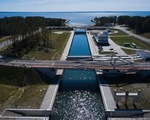 Poland opens a canal to the Baltic Sea to 