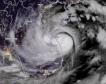 Tổng cục Khí tượng thủy văn: Việt Nam dự báo bão Noru sát nhất, quốc tế dự báo cao hơn 3-4 cấp