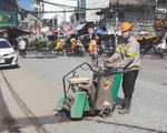 Gần Tết, người dân Cần Thơ khổ sở vì đào đường