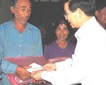 Cứu trợ đồng bào bị bão lũ ở Thanh Hóa, Quảng Trị và Quảng Bình
