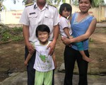 Vợ lính theo chồng ra đảo