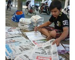 Giao báo kiếm tiền đi học
