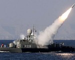 Iran tập trận ở eo biển Hormuz