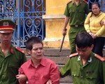 Con gái cùng người tình giết mẹ cướp 4,3 chỉ vàng