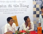 John đi tìm Hùng