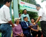 ​Xây nhà tình thương cho người bán vé số nghèo, tàn tật