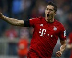 Lewandowski ghi 5 bàn trong 9 phút giúp Bayern đè bẹp Wolfsburg