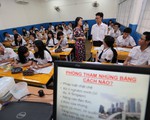 Dạy học sinh chống tham nhũng: quá khó