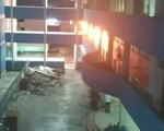 Bệnh viện bốc cháy trong đêm, hàng chục người phải di tản