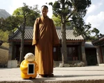 'Thầy chùa robot' gây sốt mạng Trung Quốc