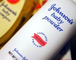 ​Johnson & Johnson bị phạt 417 triệu USD vì phấn rôm gây ung thư