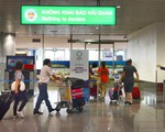 Không có hàng hóa cần khai báo, cứ cửa xanh mà đi
