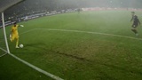 Pha phản lưới nhà có 1-0-2 của thủ môn ở giải chuyên nghiệp Đức