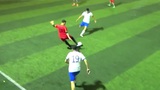 Chàng trai có pha rê bóng và ghi bàn như Messi