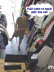 Chủ shop quần áo khổ sở với hai con dê chạy vào quán