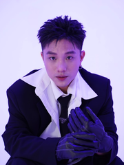 JUUN D vừa trở lại đường đua V-Pop đã lên thẳng Top Trending YouTube