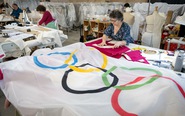 Gấp rút chuẩn bị trang phục cho lễ khai mạc và bế mạc Olympic Paris 2024
