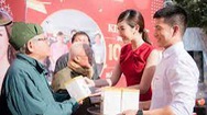 'Hành Trình Nhân Ái' trao tặng 1 triệu máy đo huyết áp đến người cao tuổi Việt Nam