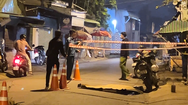 Video: Một thanh niên đang chạy xe bất ngờ gục xuống đường, chỉ nói được vài câu rồi tử vong, nghi vấn là vụ án mạng