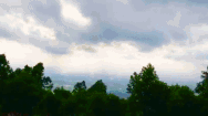 Video: Sau khi xuất hiện trên núi Bà Đen, 'đĩa mây' lan đến núi Chứa Chan ở Đồng Nai