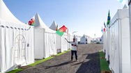Video: Ngủ lều trên sa mạc 5 triệu đồng mỗi đêm để xem World Cup 2022