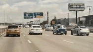 Video: Tài xế ô tô may mắn thoát nạn sau cú drift khiến người xem thót tim