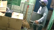 Video: Đi team building với công ty về bị trộm 'cuỗm' sạch nhà trọ