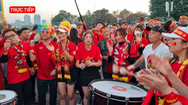 Trực tiếp: Cổ động viên hào hứng trước trận Việt Nam - Thái Lan tại chung kết lượt đi AFF Cup