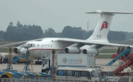 Video máy bay Il-76 của Triều Tiên đến Hà Nội