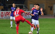 Những pha bạo lực khiến V-League rúng động