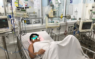 TP.HCM: Nhiều trẻ mắc sốt xuất huyết bị sốc nặng, suy hô hấp