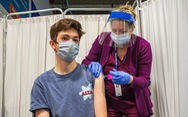 CDC Mỹ: Vắc xin Pfizer có hiệu quả 93% ngăn trẻ 12-18 tuổi nhập viện
