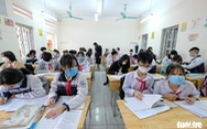 Những học sinh đầu tiên ở Hà Nội quay trở lại trường sau gần 6 tháng ở nhà