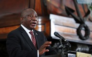 Dịch COVID-19 ngày 13-12: Tổng thống Nam Phi dương tính, Anh nâng báo động vì Omicron