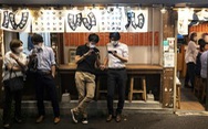 Số ca COVID-19 giảm mạnh, Nhật Bản mở cửa cho dân sống về đêm
