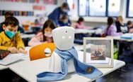Robot ở Đức đến trường thay học sinh bị bệnh