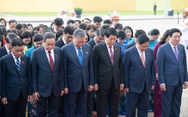 Lãnh đạo Đảng, Nhà nước, đại biểu Quốc hội vào lăng viếng Chủ tịch Hồ Chí Minh