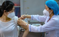 Tiêm chủng quá chậm, yêu cầu công khai số liệu tiêm vắc xin hằng ngày để người dân giám sát