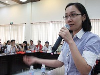 Học tiếng Anh từ lớp 6, sao sinh viên vẫn không giao tiếp được?