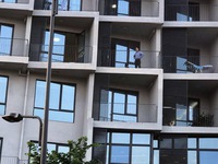 Hình ảnh nhà khoa học chỉnh sửa gen Trung Quốc bị quản thúc cẩn mật