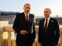 Tổng thống Thổ Nhĩ Kỳ "giành người đẹp" với ông Putin