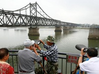 Biên giới Trung - Triều nhộn nhịp đón cơ hội ‘vàng’ từ Triều Tiên