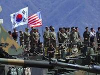 Hàn Quốc hoãn tập trận, chuẩn bị mở văn phòng liên lạc tại Triều Tiên