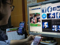 Truy thu thuế người nhận tiền từ Facebook, Google