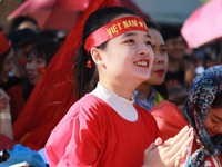 Người hâm mộ cuồng nhiệt cùng U-23 Việt Nam trong trận bán kết lịch sử